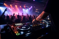 DJ