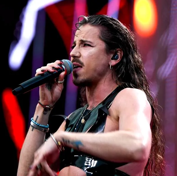 Ile czasu poświęcić na koncert Michała Szpaka? Sprawdź przed zakupem biletu!