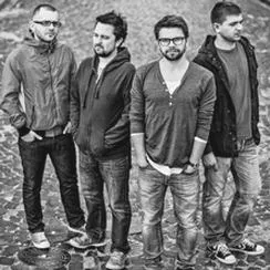 Ile trwa koncert Happysad? Odkryj zaskakujące różnice w czasie występu