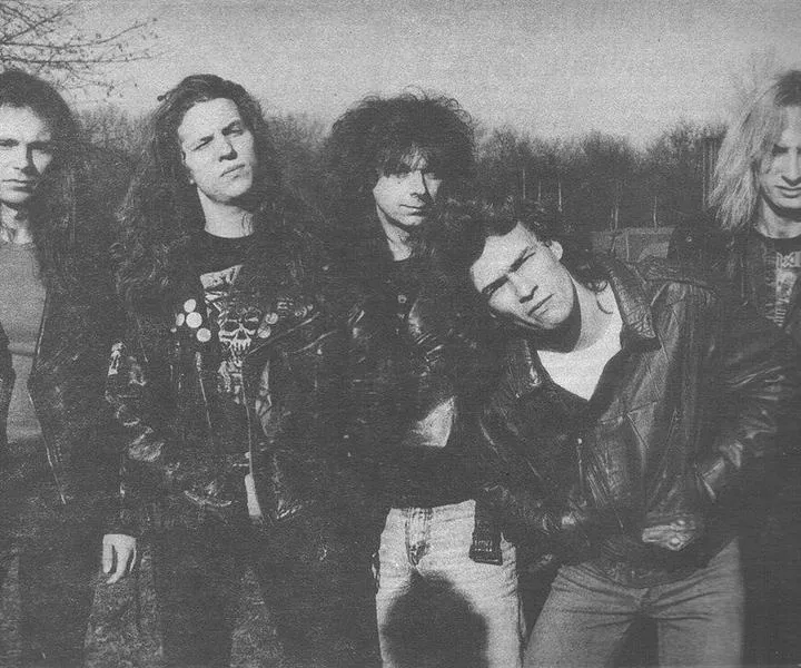 Muzyka lat 80. - Odkryj ikony i hity, które stworzą Twoją idealną playlistę