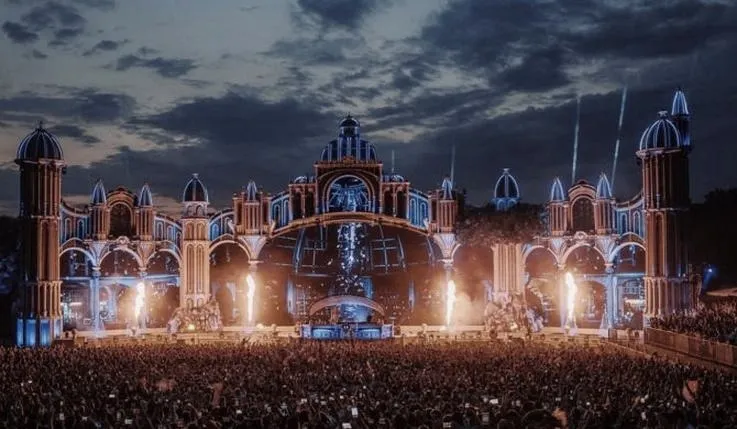 Odkryj najlepsze festiwale muzyki elektronicznej w Belgii, które każdy fan powinien znać