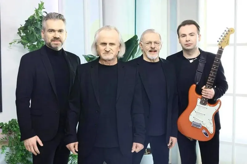 Wsiąść do pociągu byle jakiego: sens i historia utworu Czerwonych Gitar